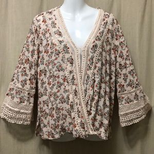 Democracy flowing blouse size M floral design